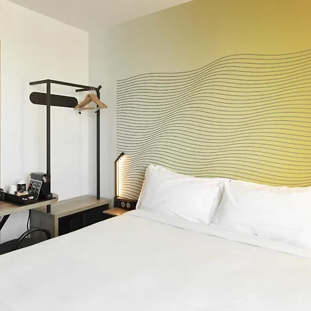 Hotel Gare Tgv 3*